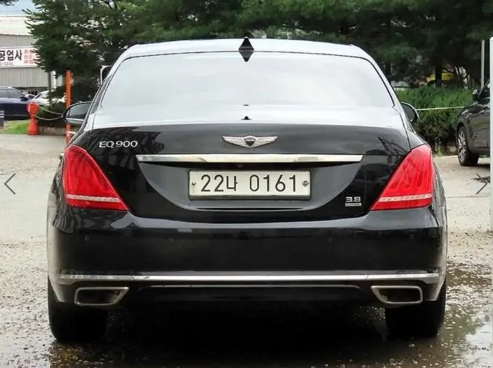Genesis EQ900