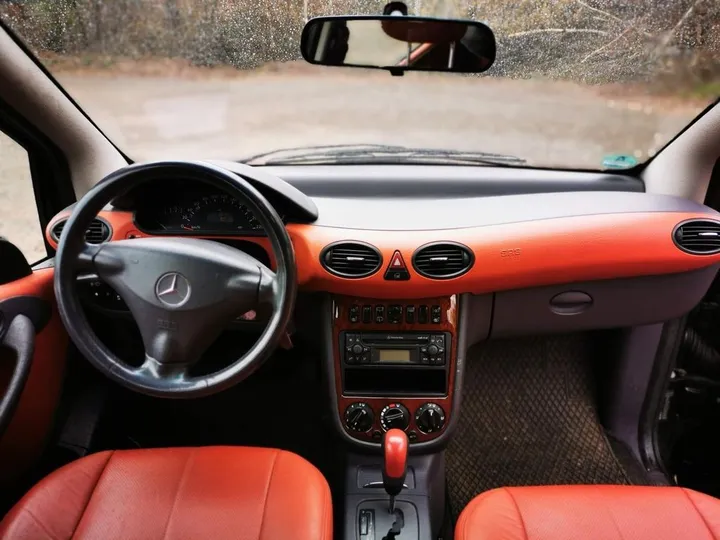Mercedes-Benz A 160