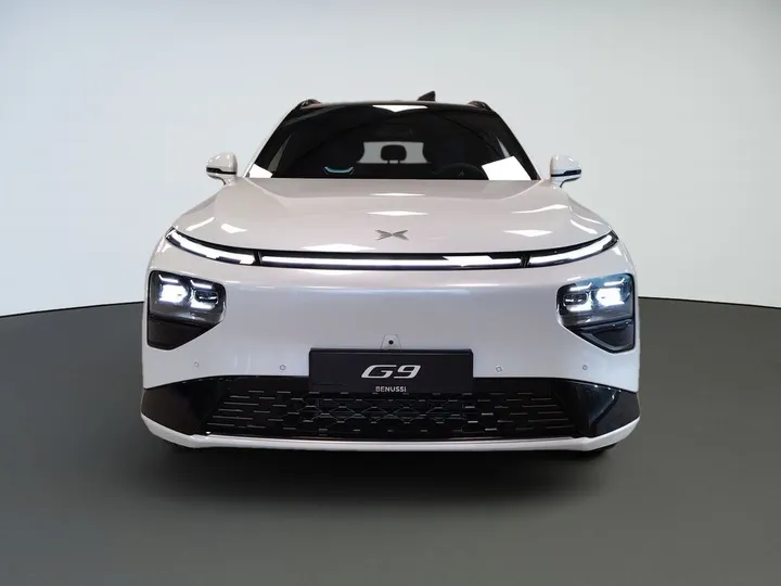 XPENG G9