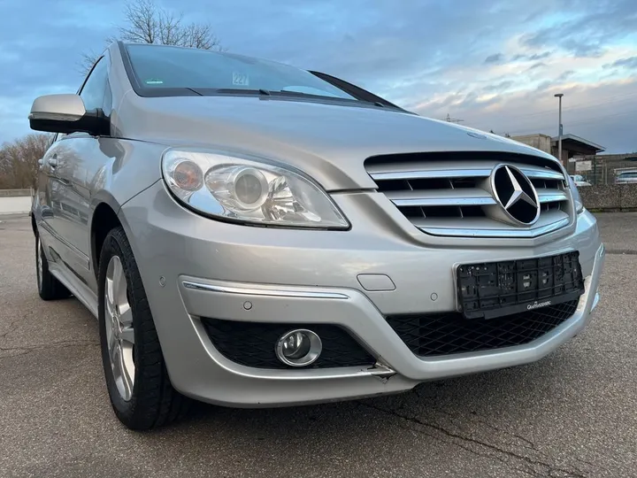 Mercedes-Benz B 170