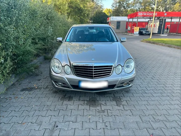 Mercedes-Benz E 280