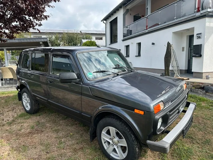 Lada Niva