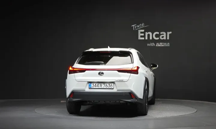 Lexus UX