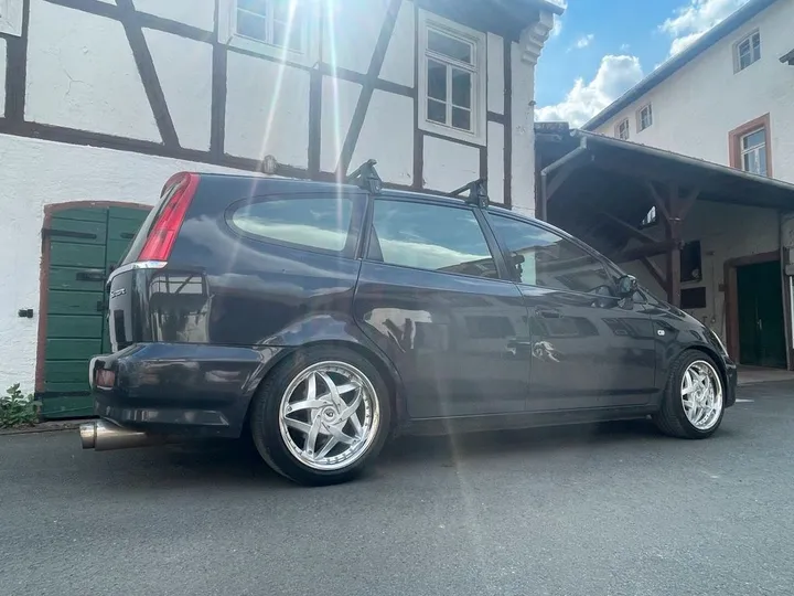 Honda Stream