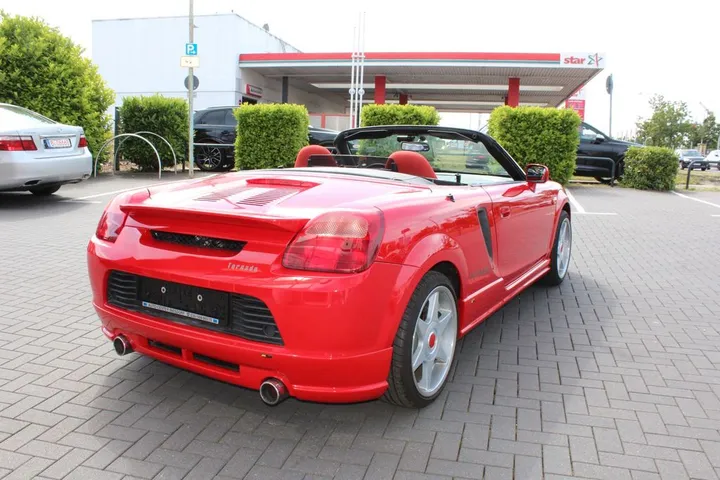 Toyota MR 2