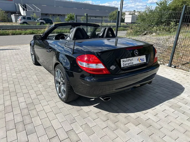 Mercedes-Benz SLK 200