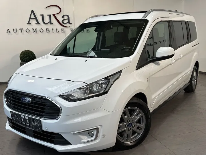 Ford Grand Tourneo