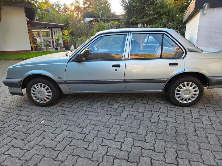 Opel Ascona
