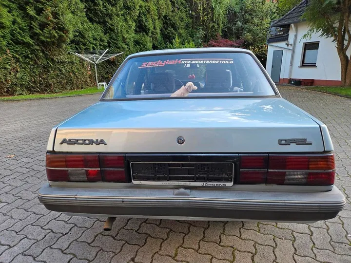 Opel Ascona