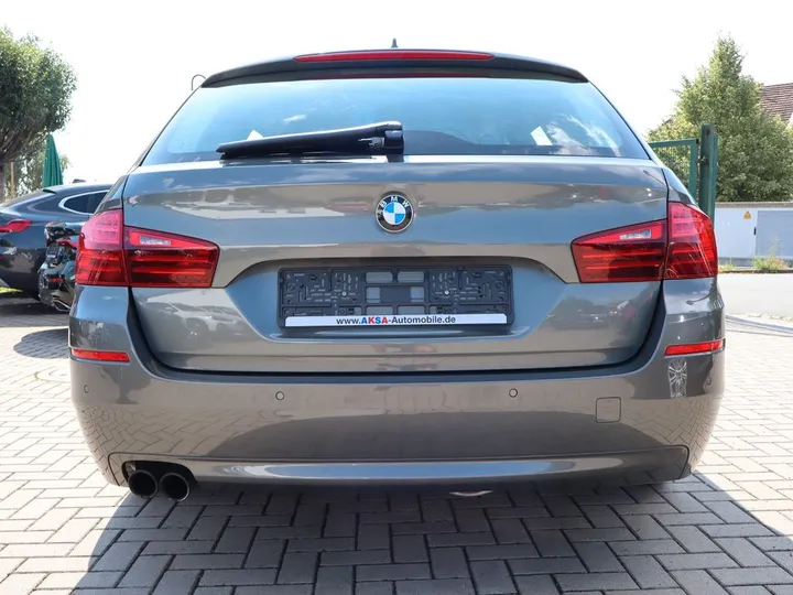 BMW 525