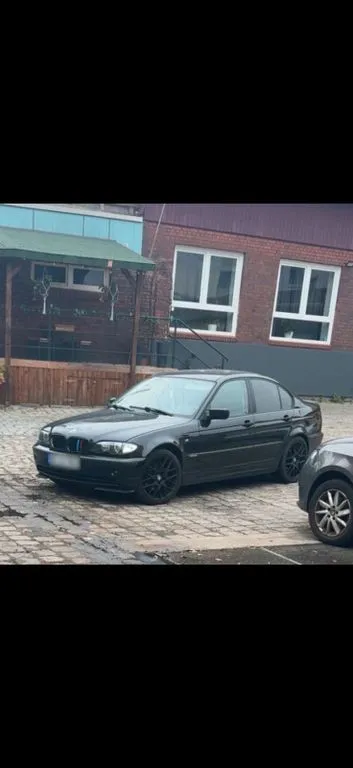 BMW 320
