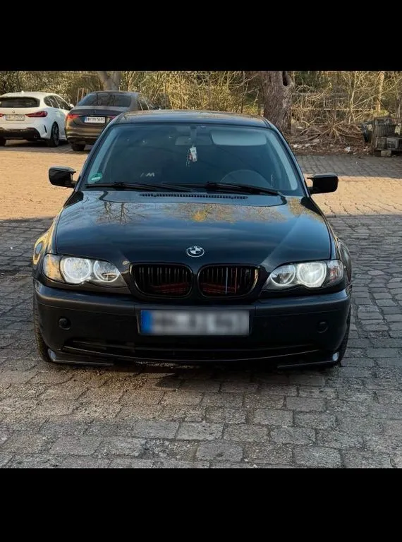BMW 320