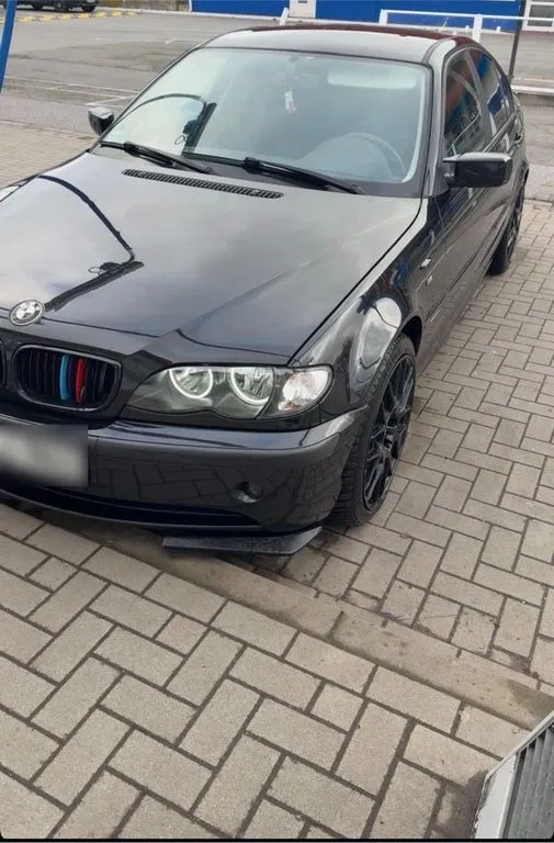 BMW 320
