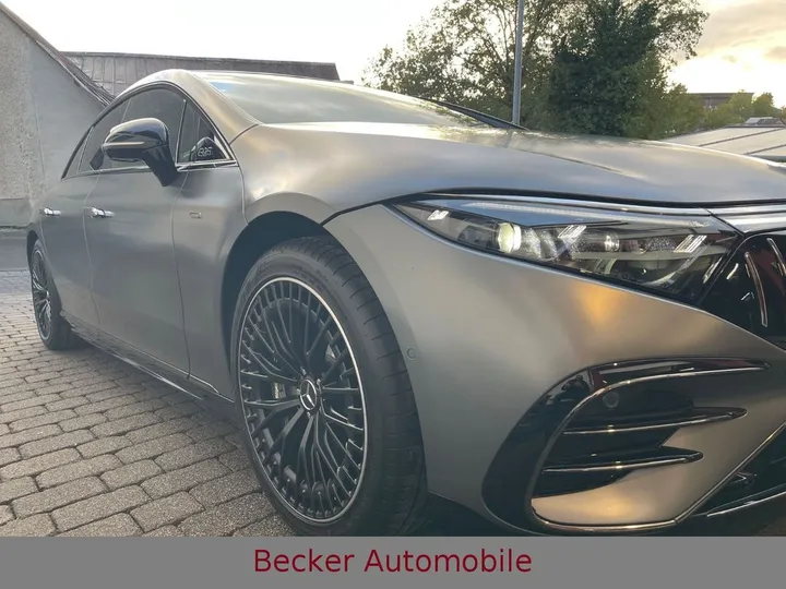 Mercedes-Benz EQS