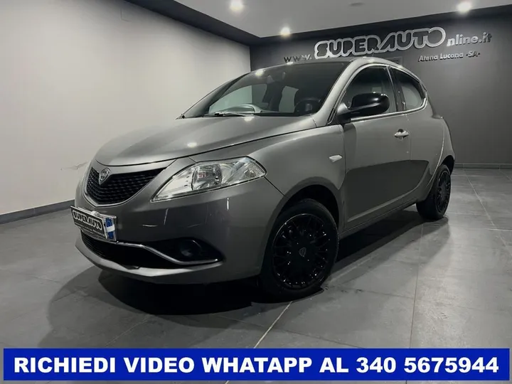 Lancia Ypsilon