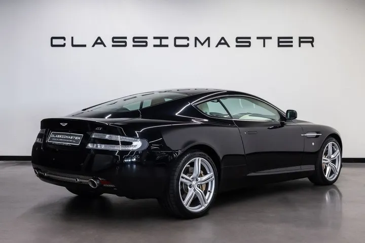 Aston Martin DB9