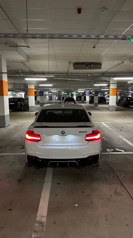 BMW M240i