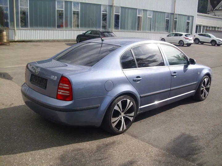 Škoda Superb