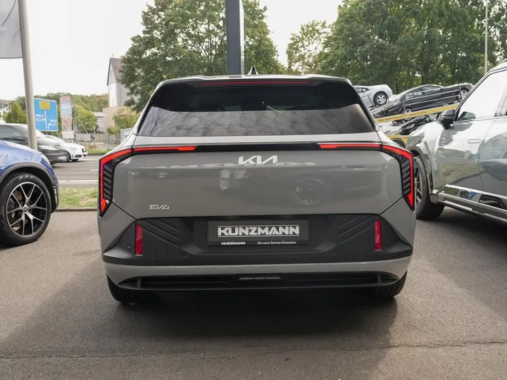 Kia EV4