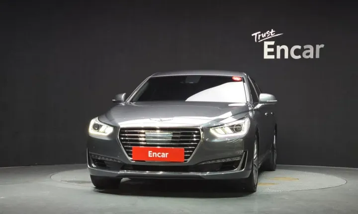 Genesis EQ900