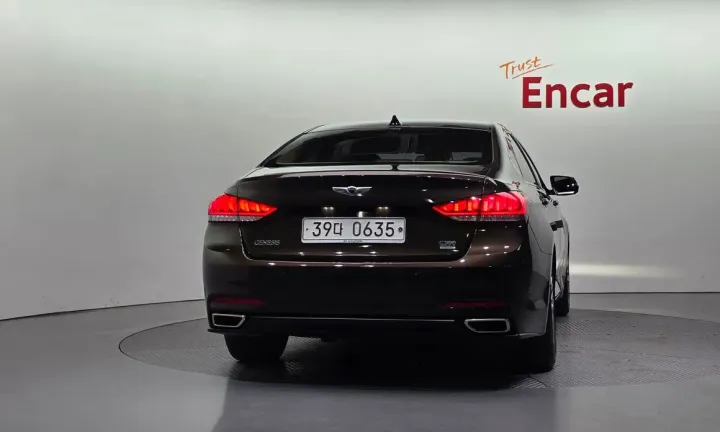 Hyundai Genesis