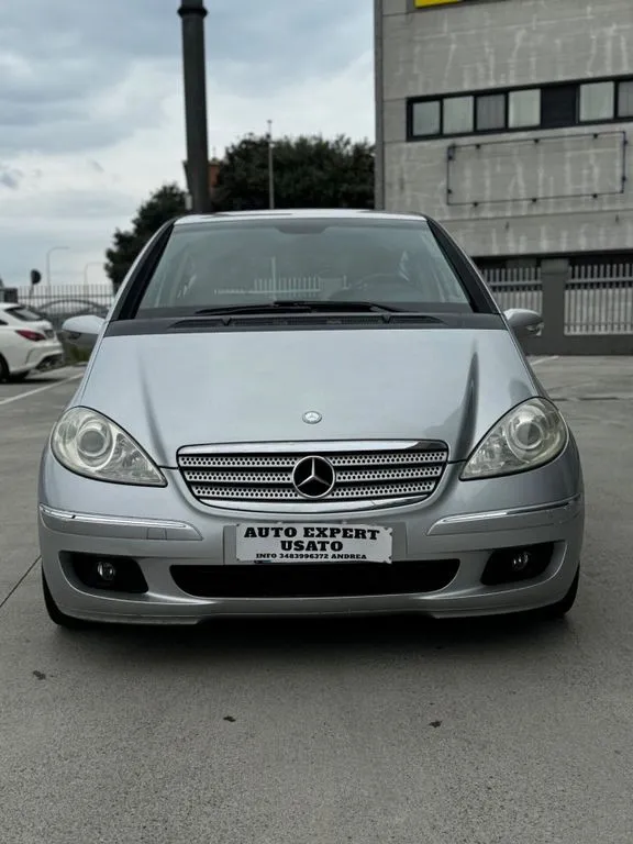 Mercedes-Benz A 180