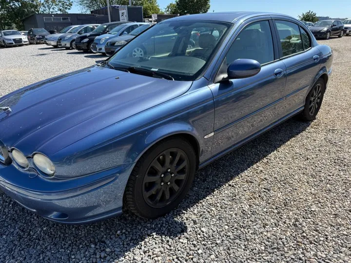 Jaguar X-Type