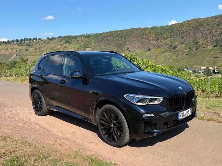 BMW X5 M50
