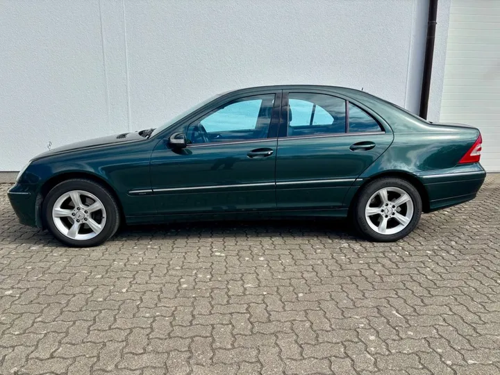 Mercedes-Benz C 180
