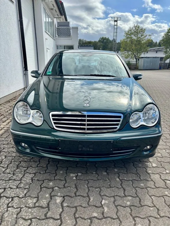 Mercedes-Benz C 180