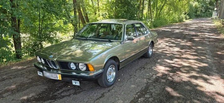 BMW 728