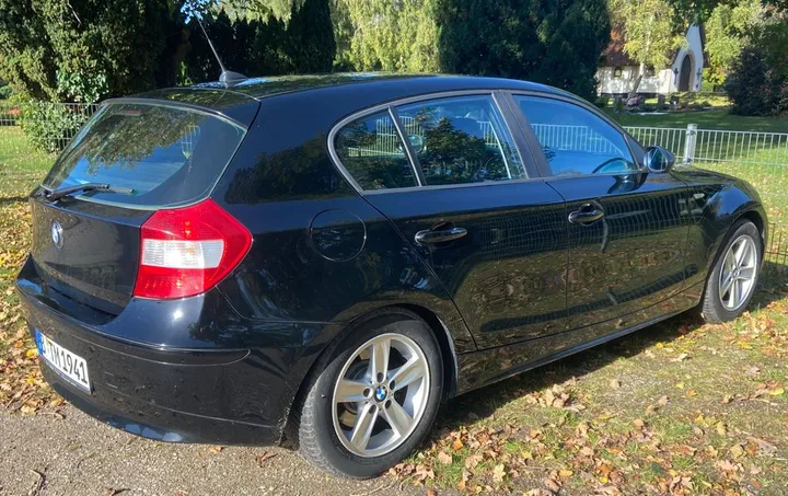 BMW 120