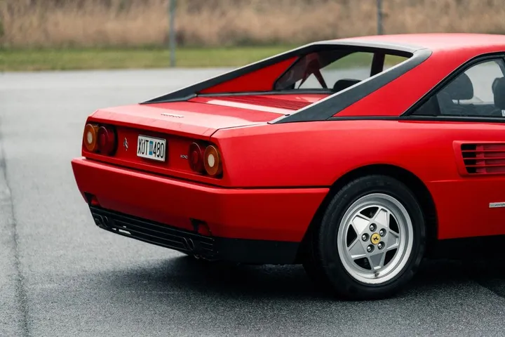 Ferrari Mondial
