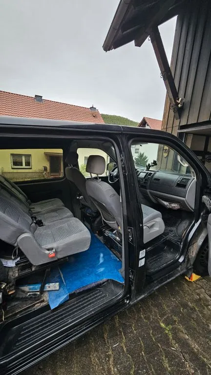 Volkswagen T5 Kombi