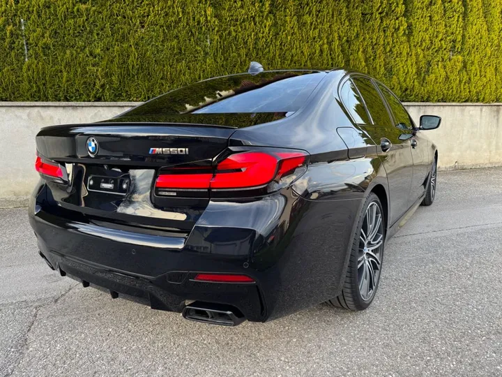 BMW M550