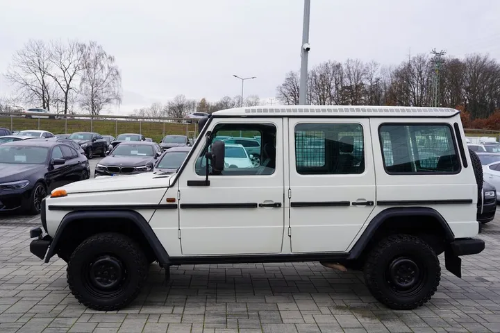 Mercedes-Benz G 300