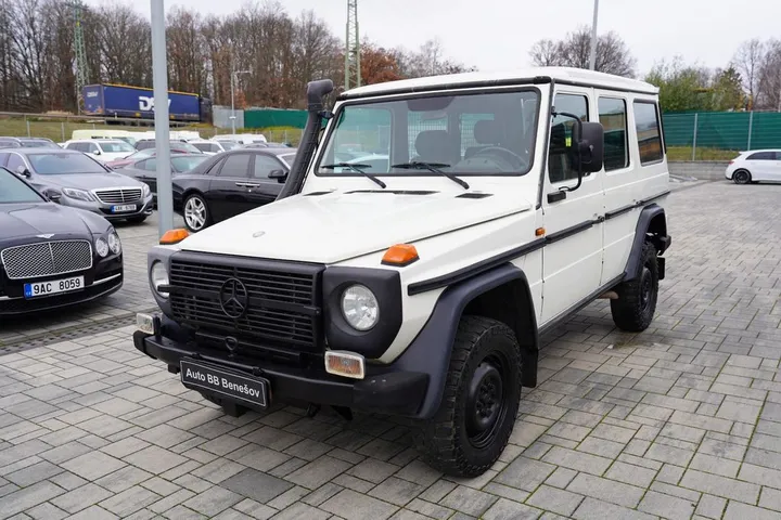 Mercedes-Benz G 300