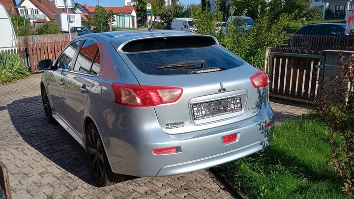 Mitsubishi Lancer