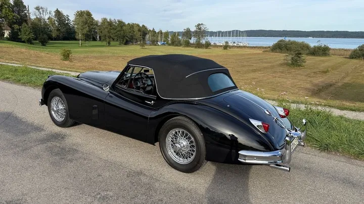 Jaguar XK
