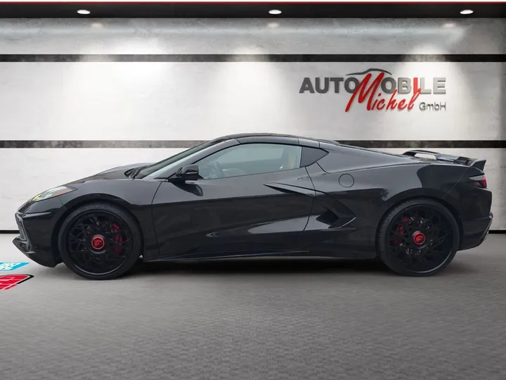Corvette C8