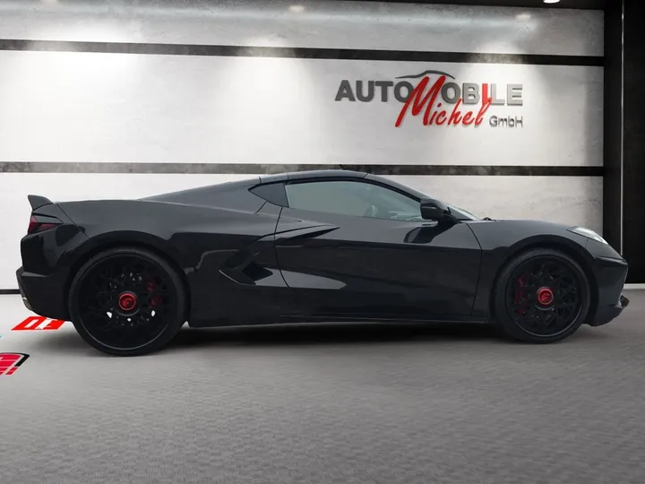 Corvette C8