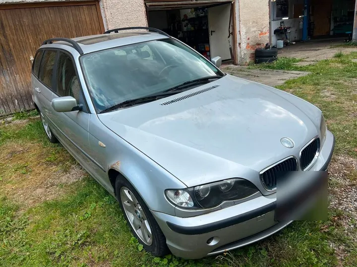 BMW 320