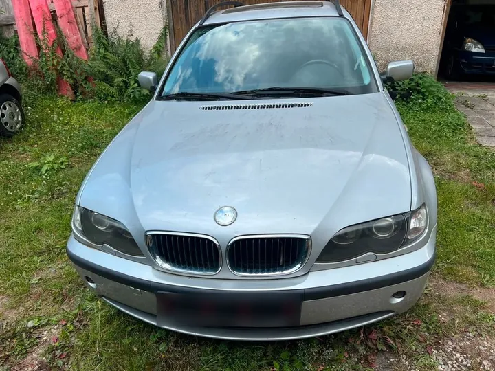 BMW 320