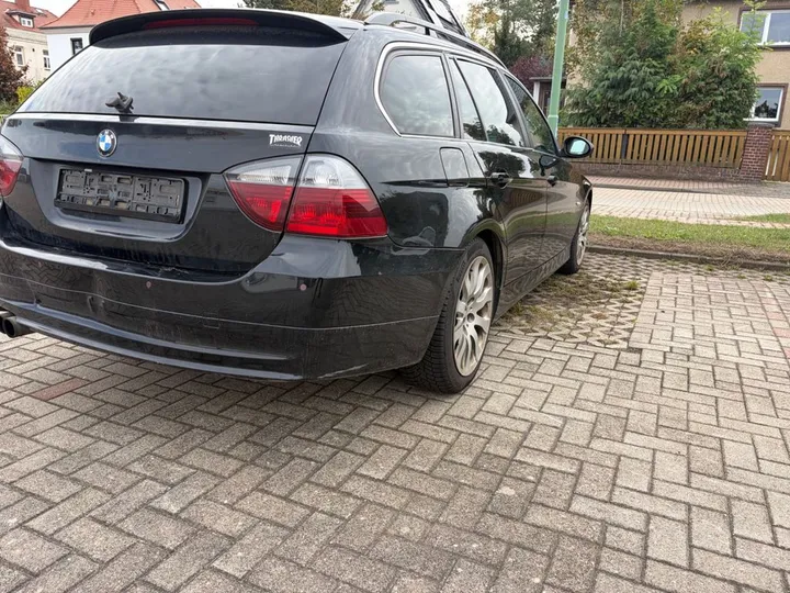 BMW 325