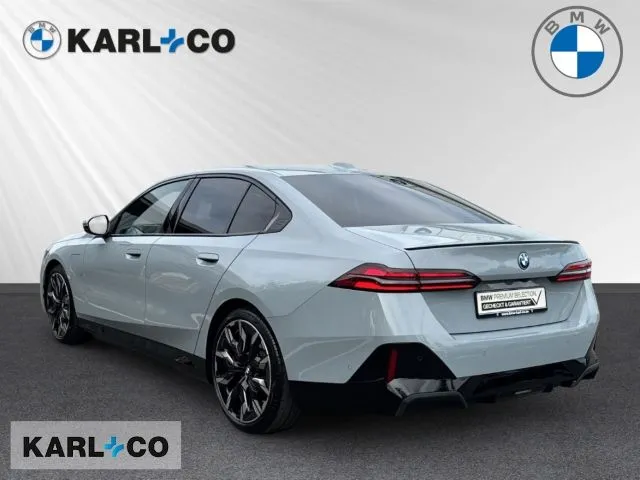 BMW 550