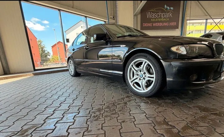 BMW 320
