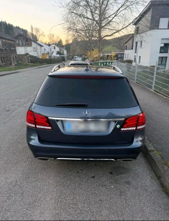 Mercedes-Benz E 300
