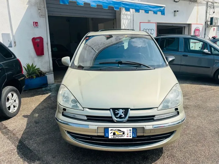 Peugeot 807