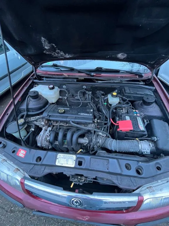 Mazda 121