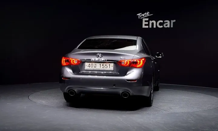 Infiniti Q50